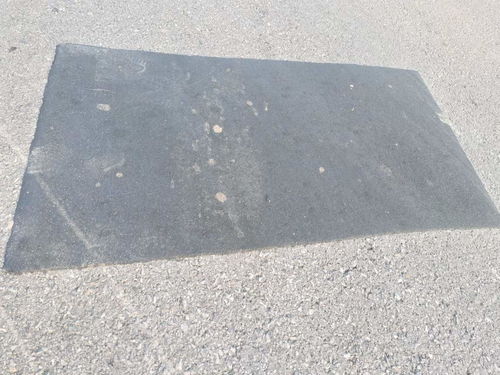 昆明路面快速修复新方案 网裂修复贴让城市道路焕然一新