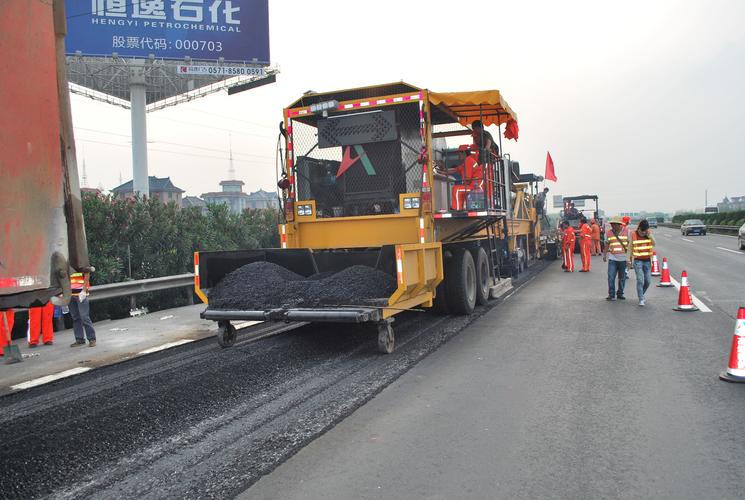 深圳市路易通交通设施 产品展厅 >东莞沥青工程承包价 格
